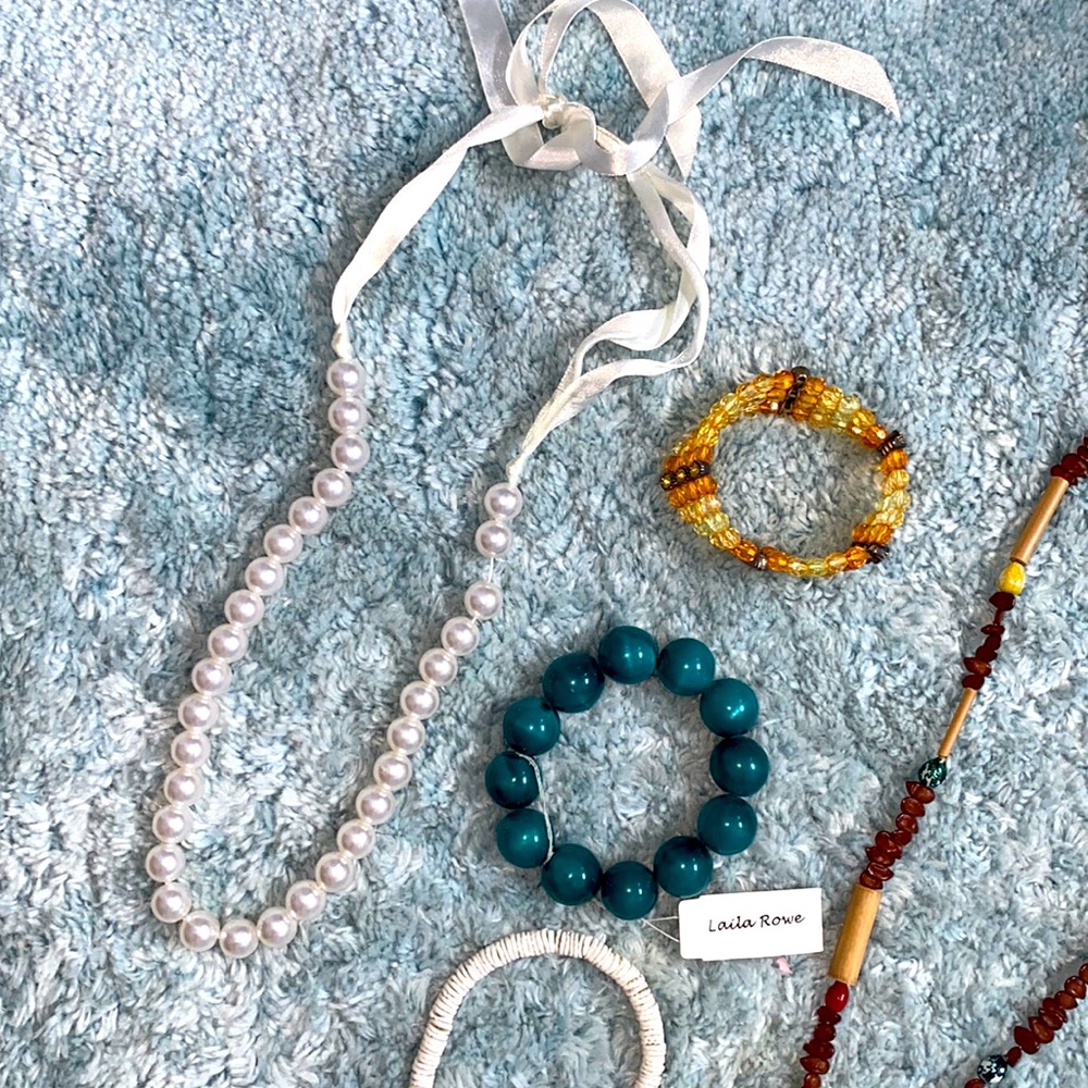 Necklaces, chokers, bracelets